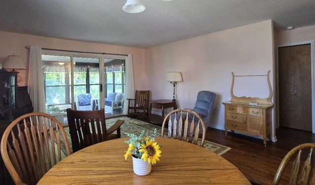 5246 Green Meadow Road Q, Kalamazoo, MI 49009