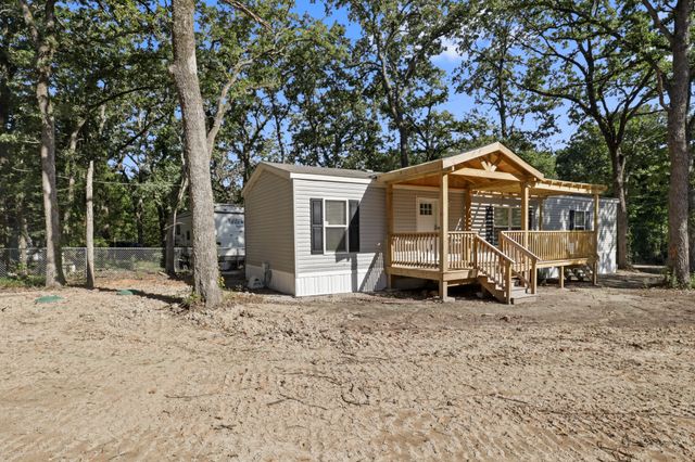 111 Kathy Circle, Mabank, TX 75156