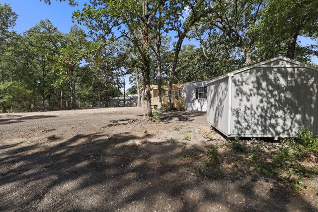 111 Kathy Circle, Mabank, TX 75156