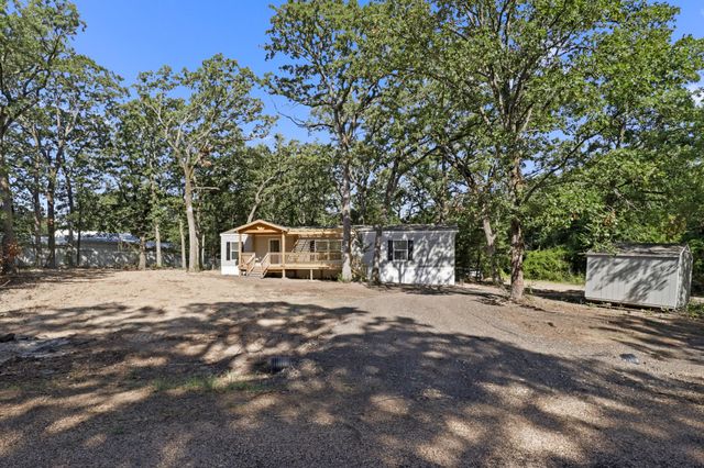 111 Kathy Circle, Mabank, TX 75156