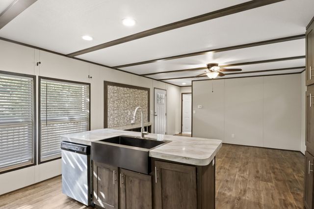 111 Kathy Circle, Mabank, TX 75156