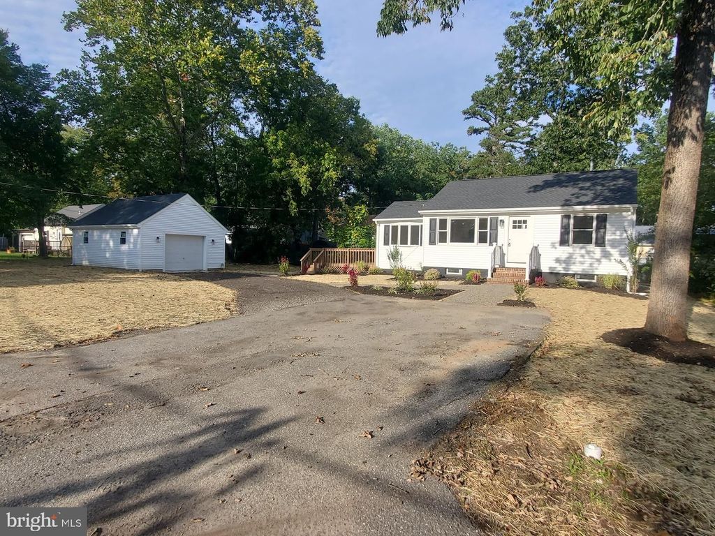 24 LARKSPUR ST, BROWNS MILLS, NJ 08015 — photo 3