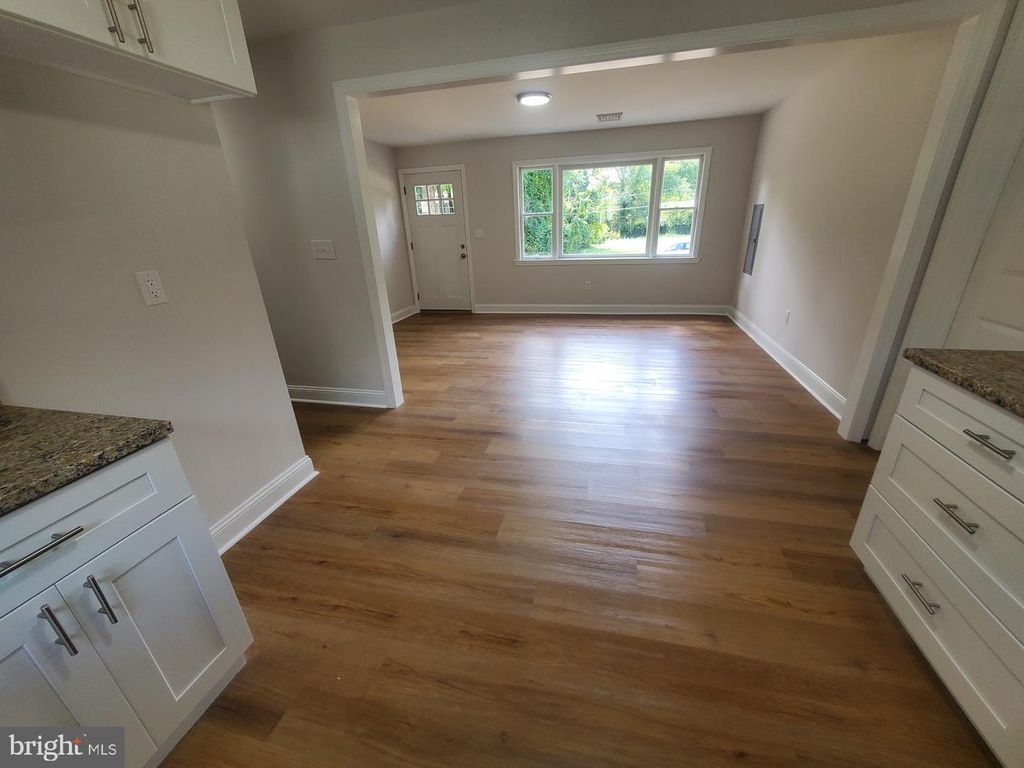 24 LARKSPUR ST, BROWNS MILLS, NJ 08015 — photo 5