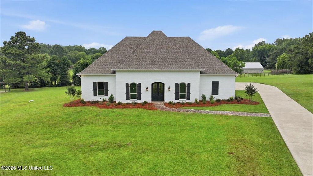 116 Sky Meadow Road, Flora, MS 39071