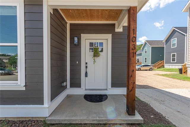 3167 W Tulsa Street, Fayetteville, AR 72704