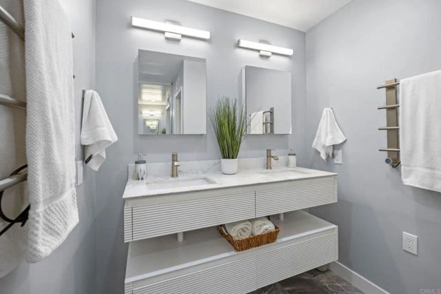 1965 Avenida La Posta, Encinitas, CA 92024