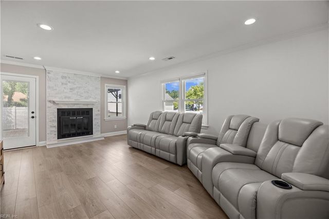 1405 Ellerbeck CT, Virginia Beach, VA 23456