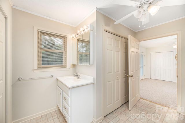 69 Emerald Lane, Hendersonville, NC 28792