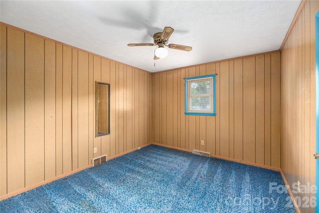 69 Emerald Lane, Hendersonville, NC 28792