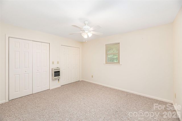 69 Emerald Lane, Hendersonville, NC 28792