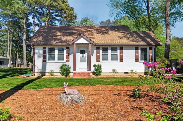 77 Bunting LN, Poquoson, VA 23662