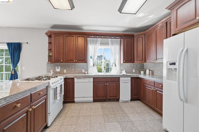 21472 Longeway Rd, Sonora, CA 95370