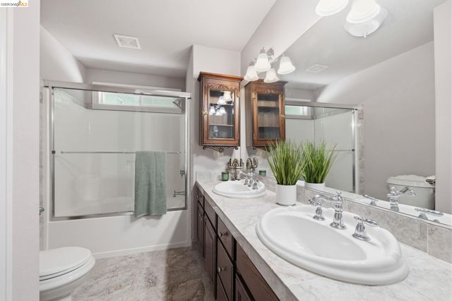 21472 Longeway Rd, Sonora, CA 95370