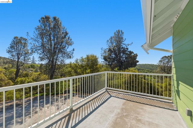 21472 Longeway Rd, Sonora, CA 95370