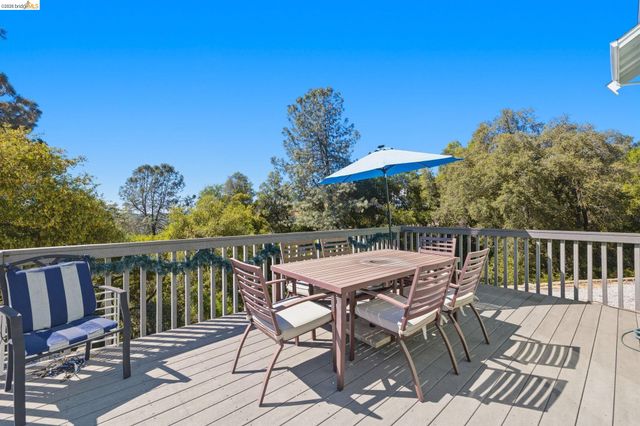 21472 Longeway Rd, Sonora, CA 95370