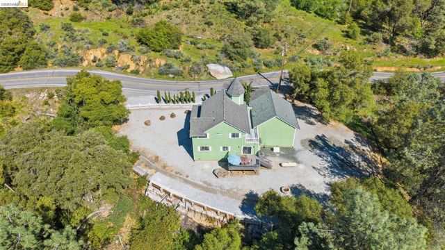 21472 Longeway Rd, Sonora, CA 95370