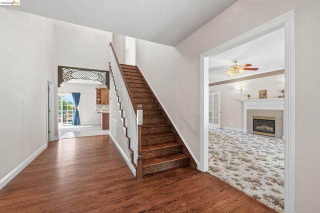 21472 Longeway Rd, Sonora, CA 95370