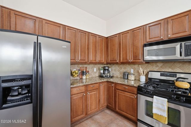 1367 S Madera Reserve Drive, Green Valley, AZ 85614