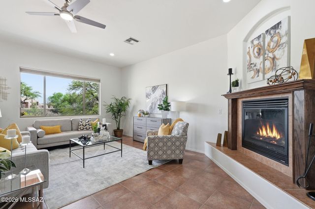 1367 S Madera Reserve Drive, Green Valley, AZ 85614