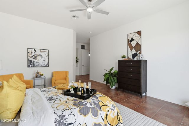 1367 S Madera Reserve Drive, Green Valley, AZ 85614