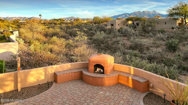 1367 S Madera Reserve Drive, Green Valley, AZ 85614