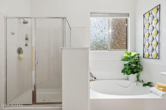 1367 S Madera Reserve Drive, Green Valley, AZ 85614