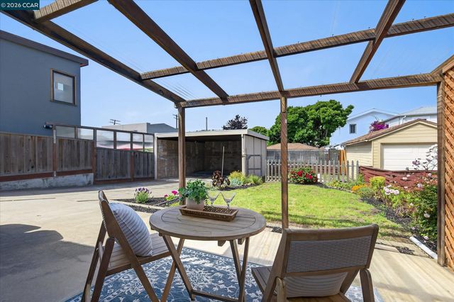 411 Norvell Street, El Cerrito, CA 94530