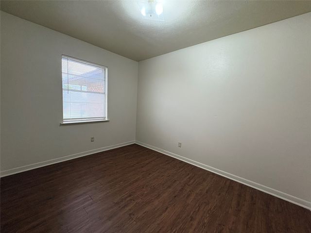 106 Campbell Street, Desoto, TX 75115