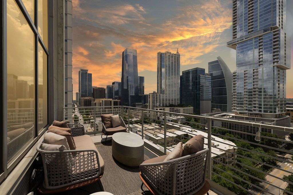 800 W 5th ST 1209, Austin, TX 78703