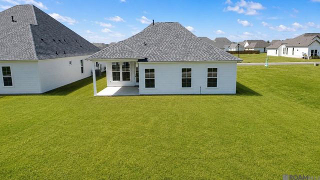 4438 Camargue Avenue, Baton Rouge, LA 70820