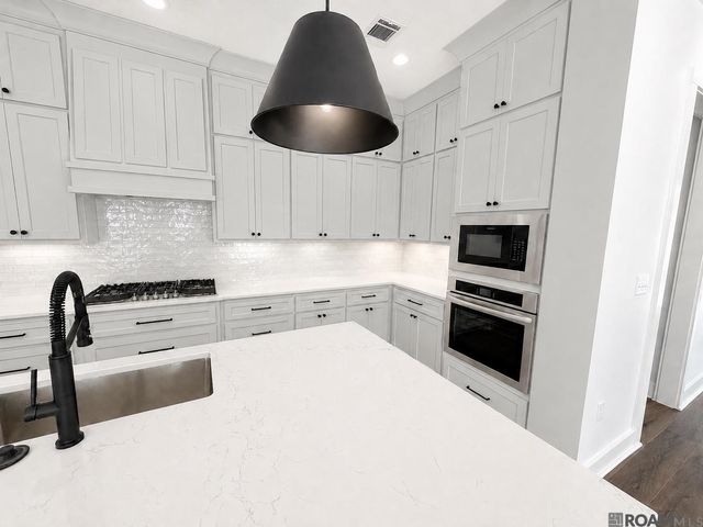 4438 Camargue Avenue, Baton Rouge, LA 70820