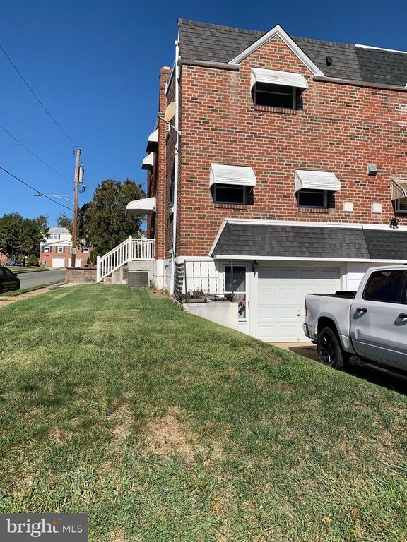8800 DANBURY ST, Philadelphia, PA 19152