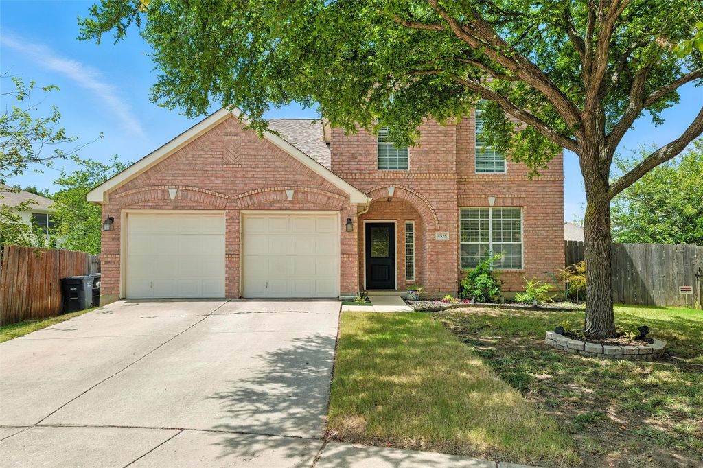 4525 Seneca Drive, Fort Worth, TX 76137