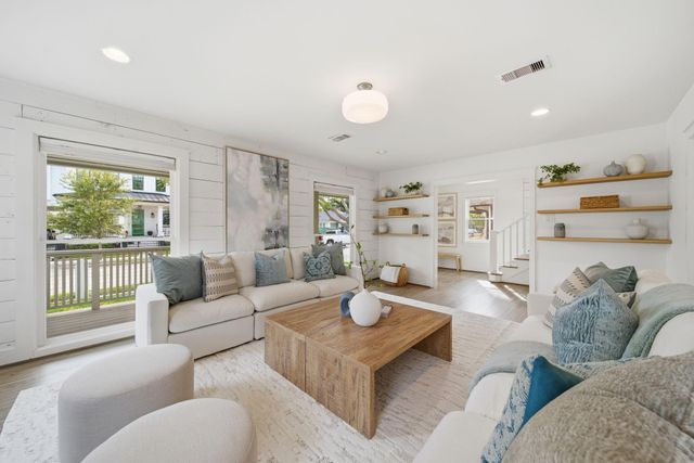 1111 Highland Street, Houston, TX 77009