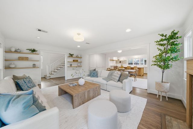 1111 Highland Street, Houston, TX 77009