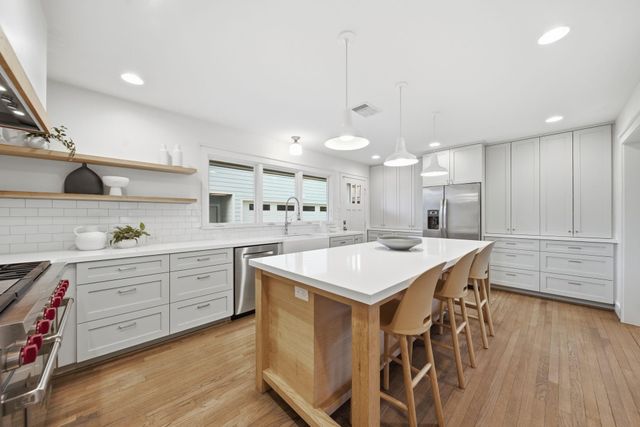 1111 Highland Street, Houston, TX 77009