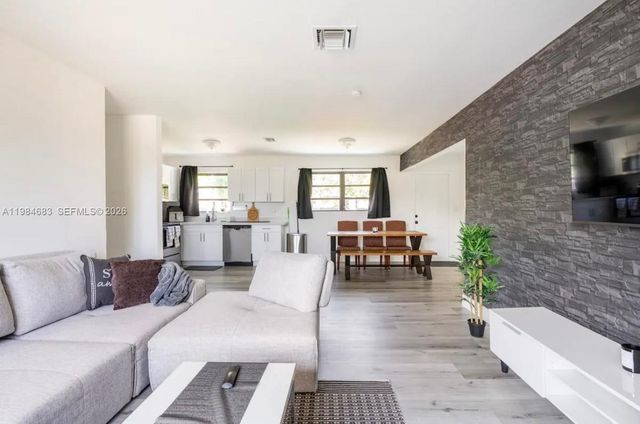 1200 NW 18th Ct 1200, Fort Lauderdale, FL 33311