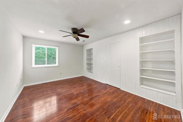 89 Tennyson Drive, Plainsboro, NJ 08536