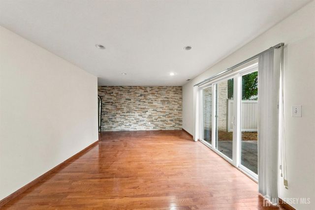 89 Tennyson Drive, Plainsboro, NJ 08536