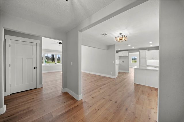 8120 N Coffelt Cemetery Road, Bentonville, AR 72713