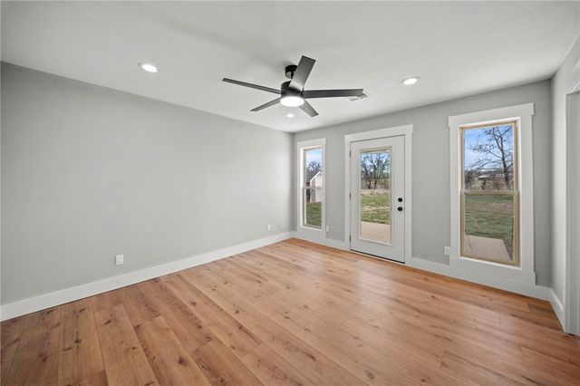 8120 N Coffelt Cemetery Road, Bentonville, AR 72713