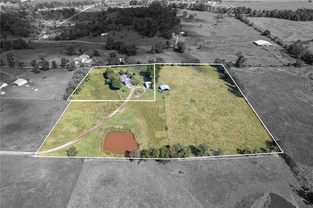 8120 N Coffelt Cemetery Road, Bentonville, AR 72713