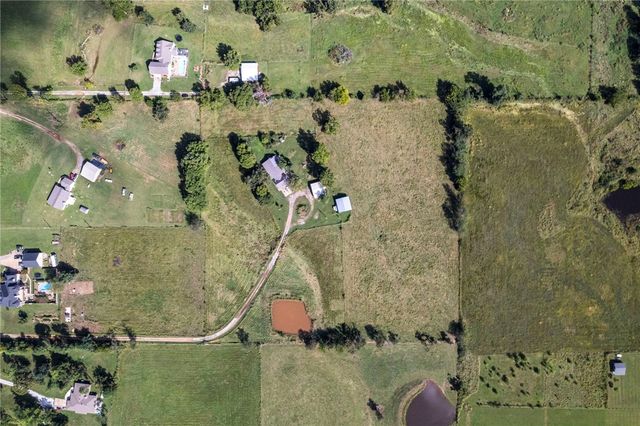 8120 N Coffelt Cemetery Road, Bentonville, AR 72713