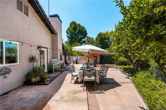 1520 E Newcrest Drive, West Covina, CA 91792