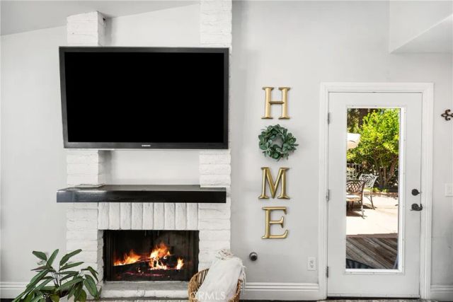 1520 E Newcrest Drive, West Covina, CA 91792