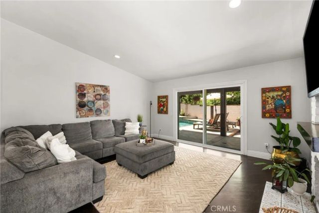 1520 E Newcrest Drive, West Covina, CA 91792