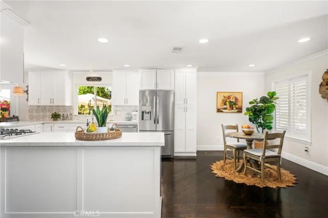 1520 E Newcrest Drive, West Covina, CA 91792