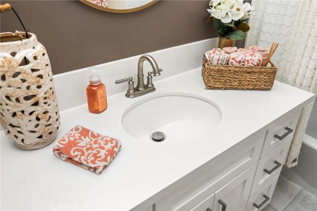 1520 E Newcrest Drive, West Covina, CA 91792