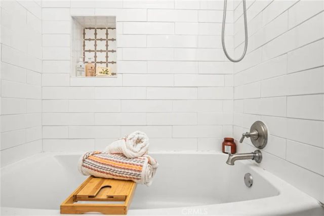 1520 E Newcrest Drive, West Covina, CA 91792