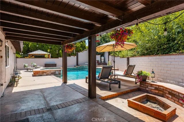 1520 E Newcrest Drive, West Covina, CA 91792